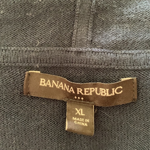 Cute banana republic navy lightweight hoodie. Size XL - Picture 5 of 5